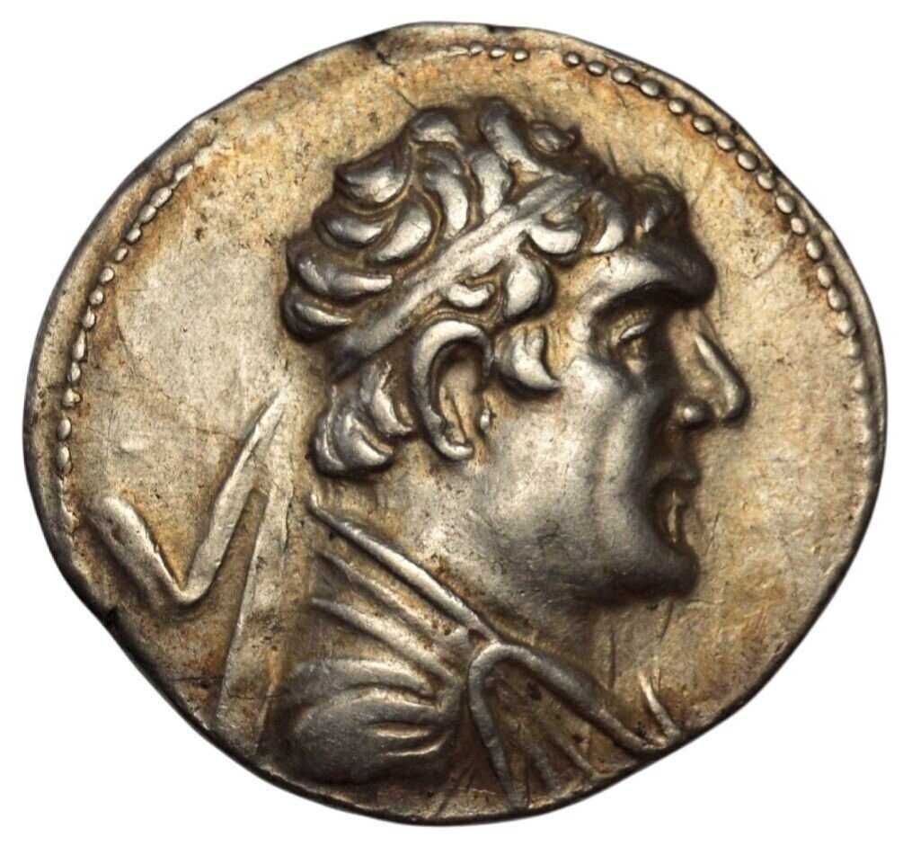 BAKTRIA, Greco-Baktrian Kingdom. Heliokles, circa 145-130 BC AR Tetradrachm Artistic Bust!